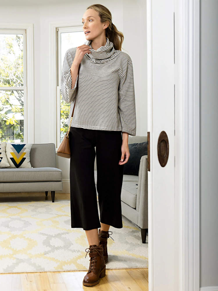 Cropped Wide Leg Pant