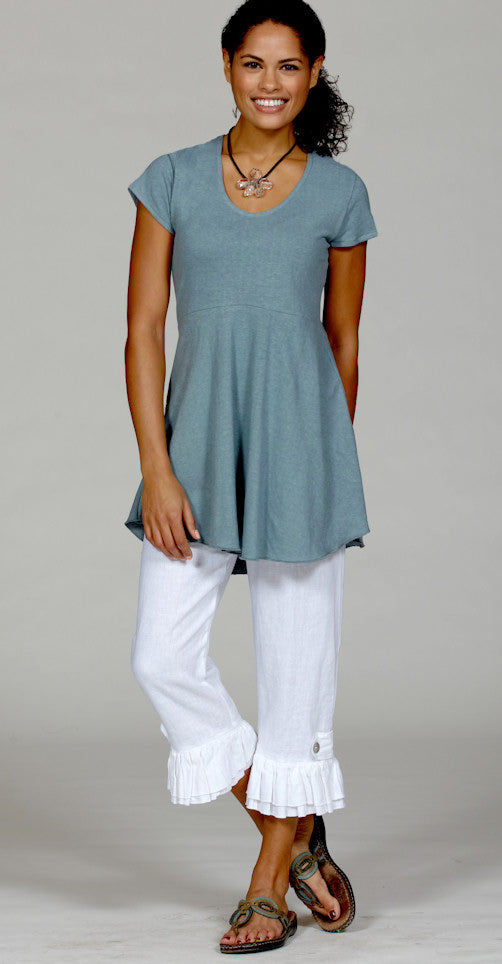 Ruffle Bottom Capris